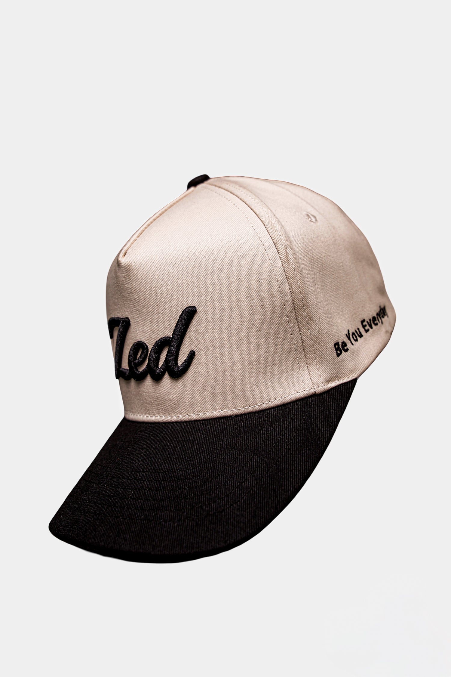 ZED Signature Cap – Sandstone Edition