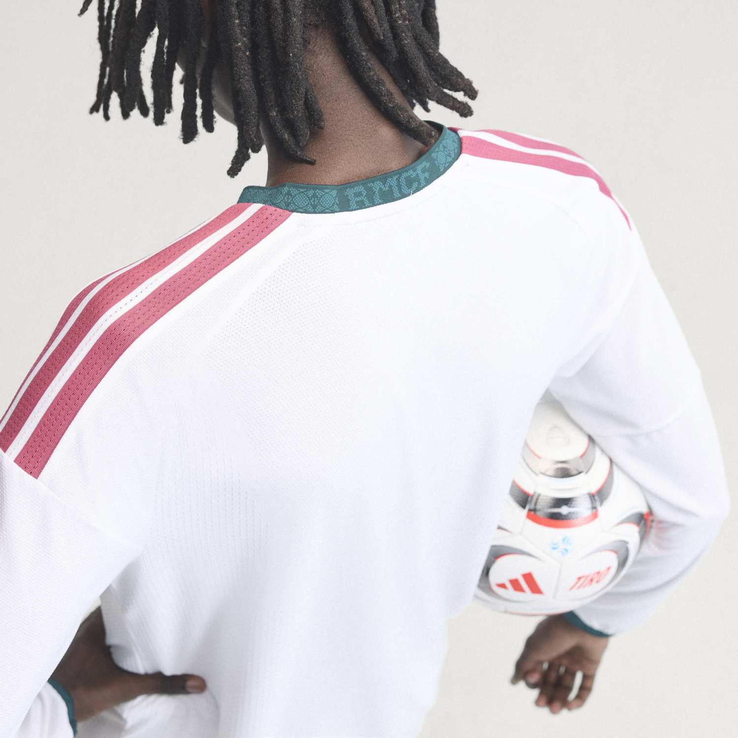Real Madrid Home Player Version Jersey 26/27 – Long Sleeve