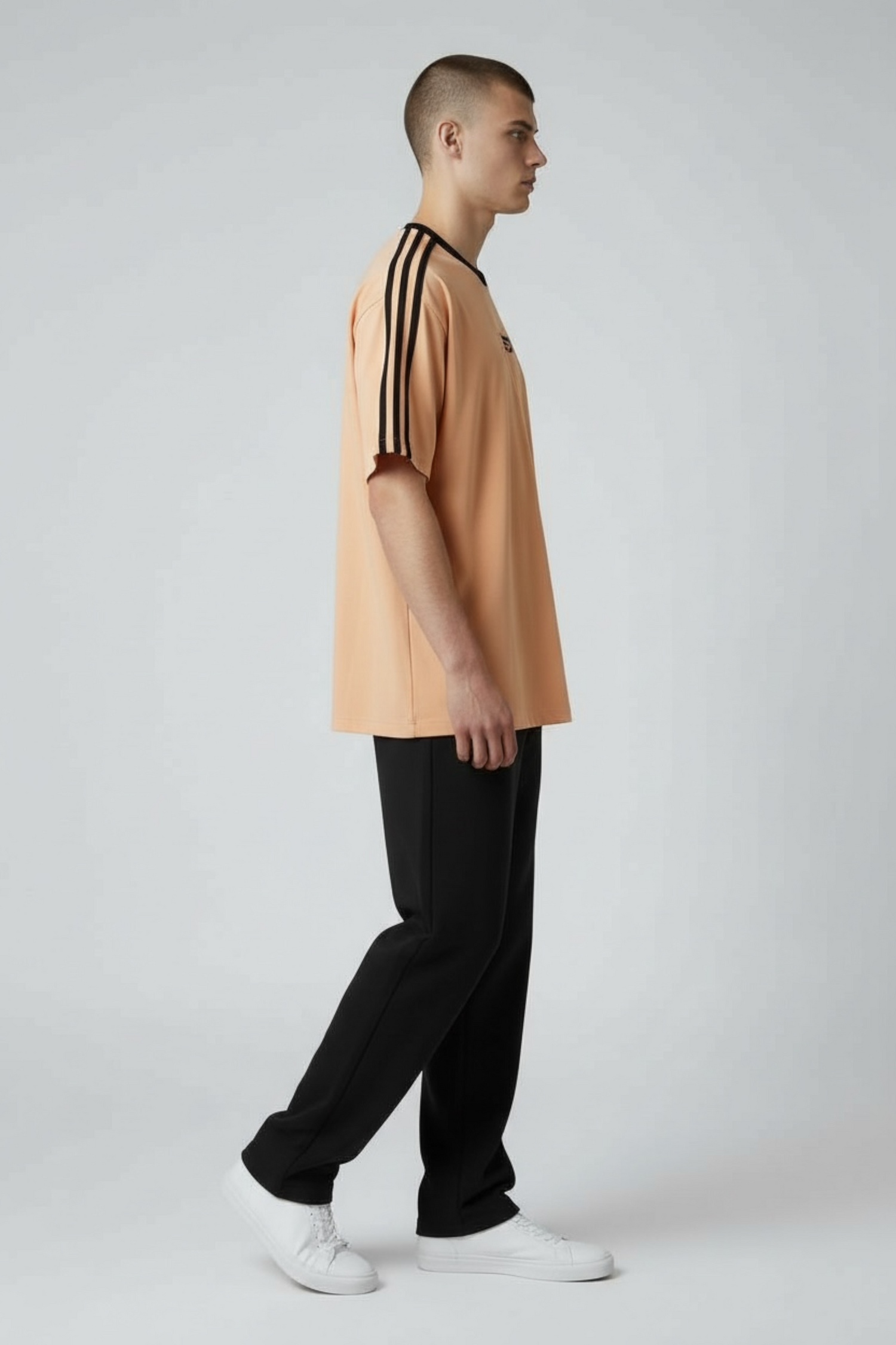 Zed Trio - Relax Fit Raglan Sleeve T-Shirt- Desert Peach