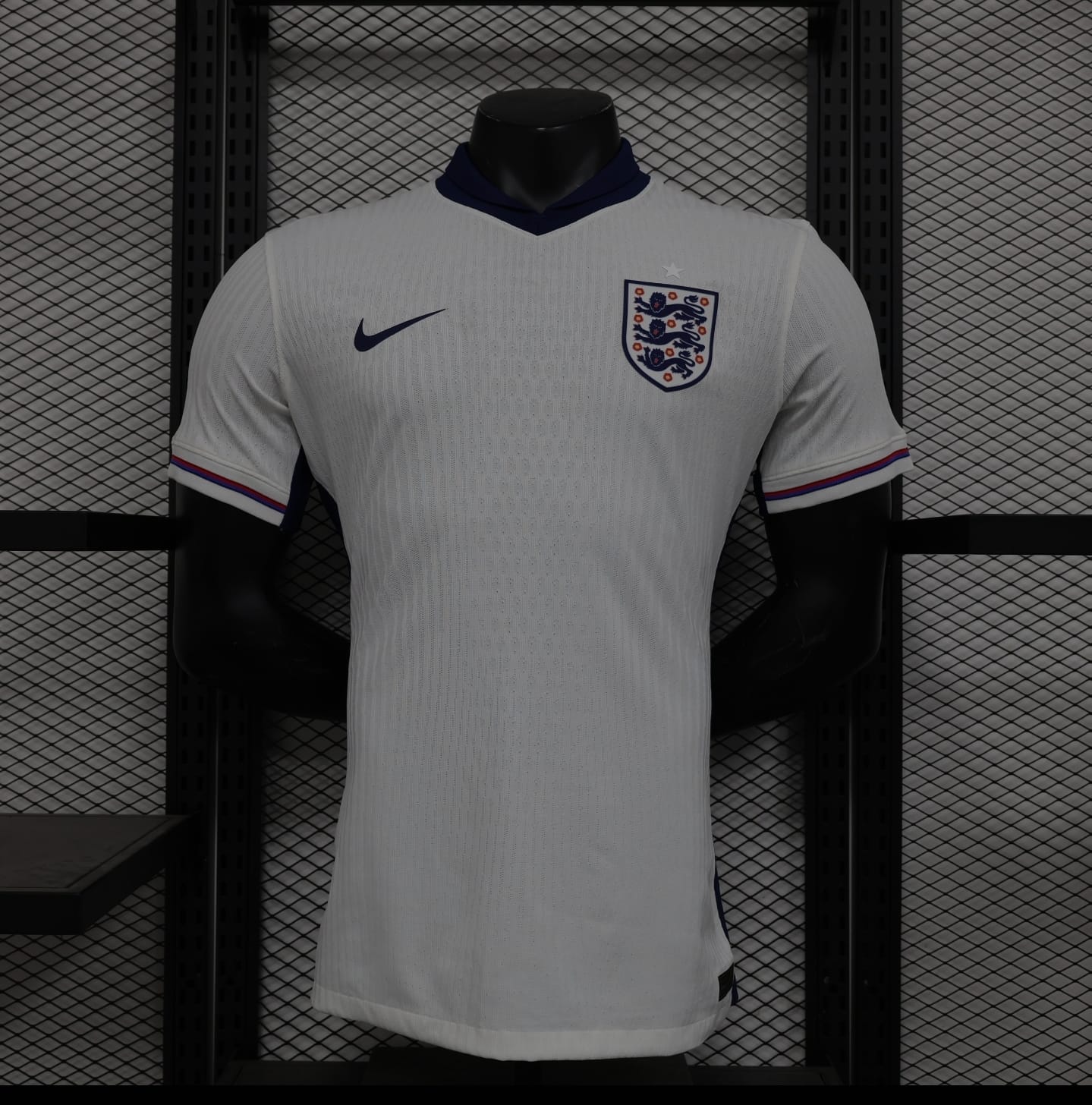 ENGLAND HOME 24-25 PLAYER VERSION